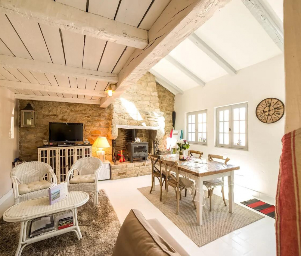 d2a6c662-83a3-49f3-93c9-dc26046fe88b