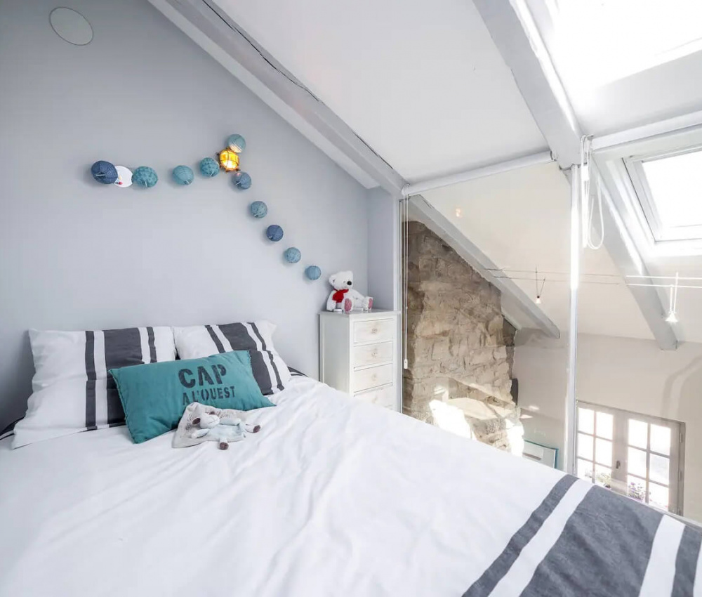 60ec1b48-d3b2-4df1-b22c-264de780597e